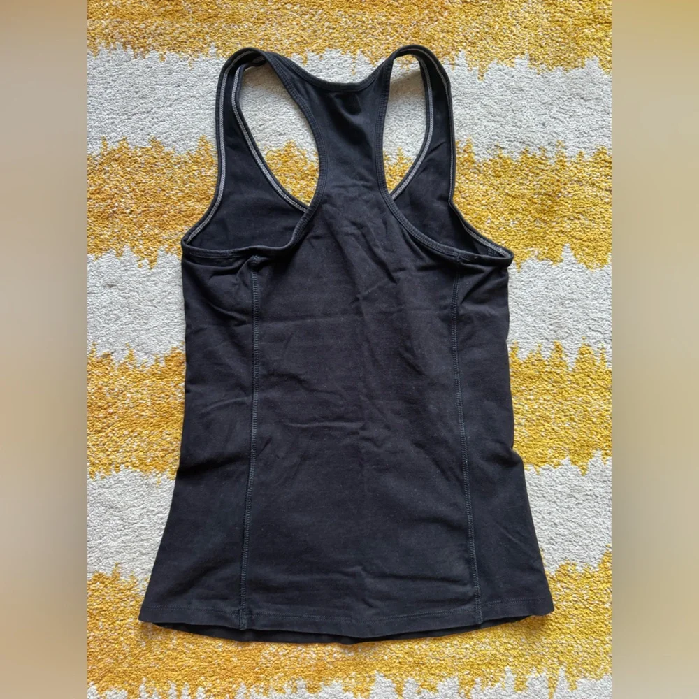 People Tree set Black & Purple Yoga Athletic Cross Back Tops & Cropped Leggings - Picture 10 of 10
